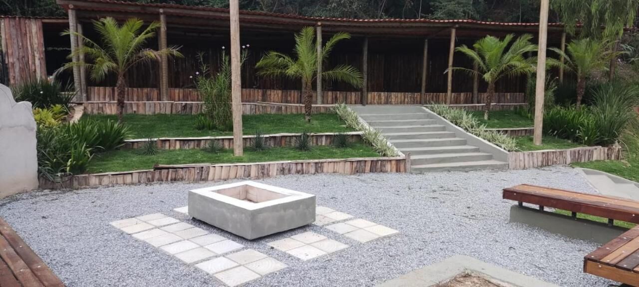 Área de convivência com fogueira